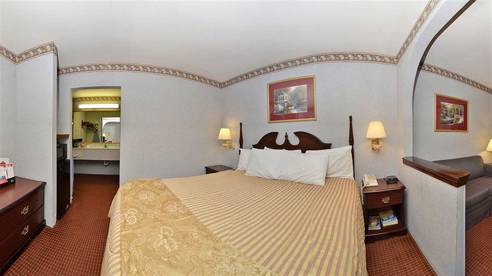 Motel Baymont By Wyndham Biloxi - Ocean Springs Exterior foto